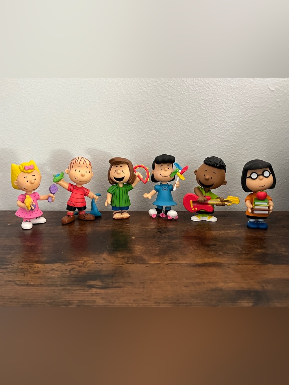 Peanuts Gang Collectible Figures Lot Of 6 2015